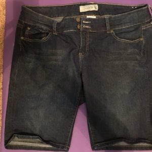 Torrid Bermuda shorts